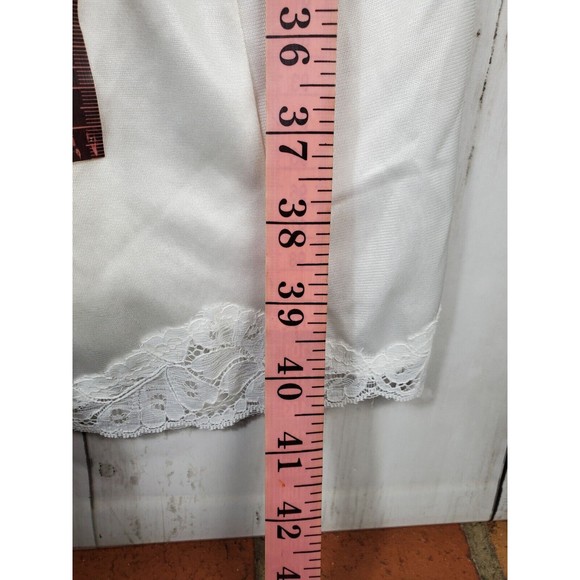 Vintage Pure Luxury White Night Slip Gown Women's 10/32 Lace detail Made in USA - Picture 5 of 6